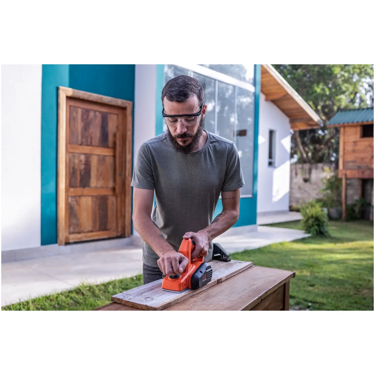 Black & Decker Planer 710w