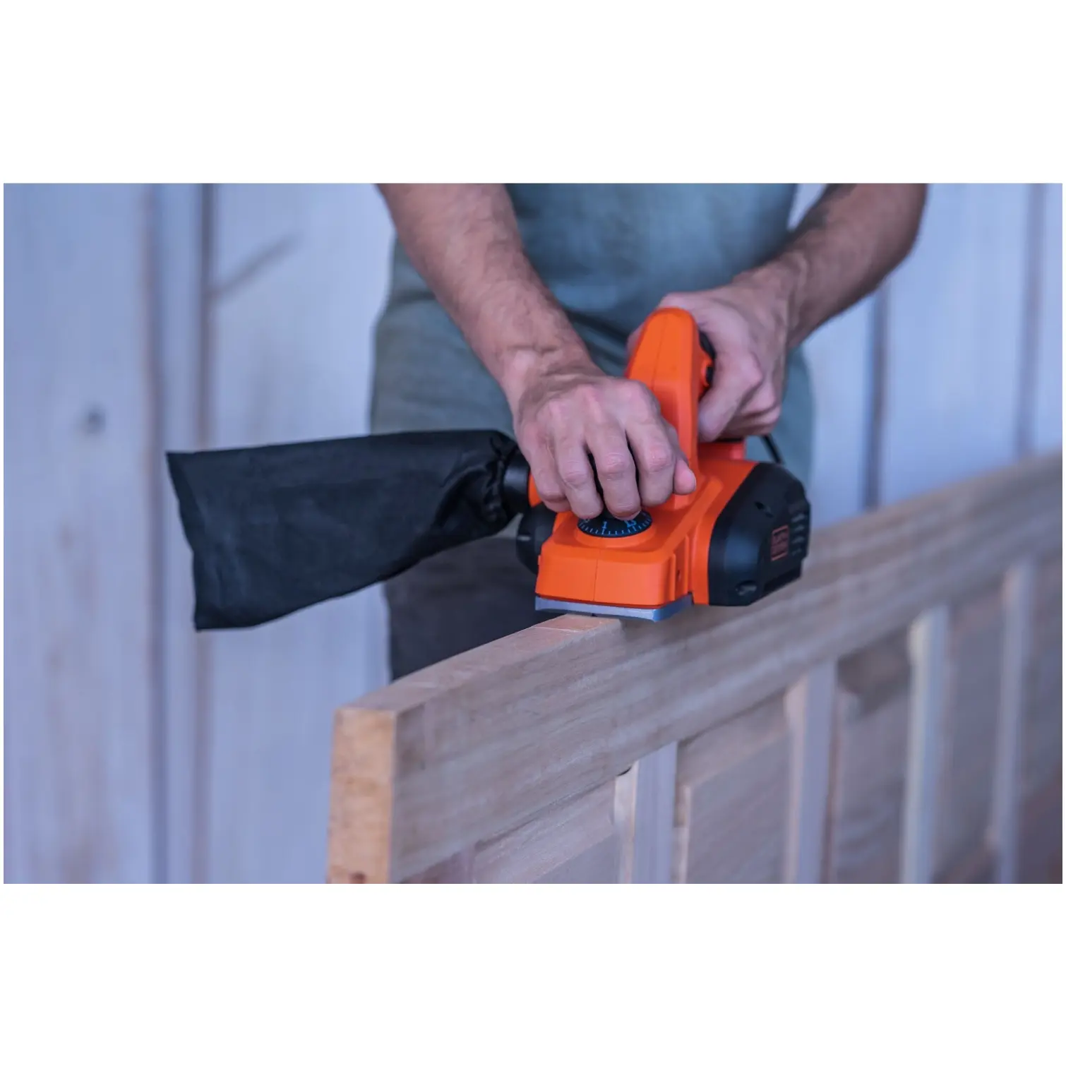 Black & Decker Planer 710w