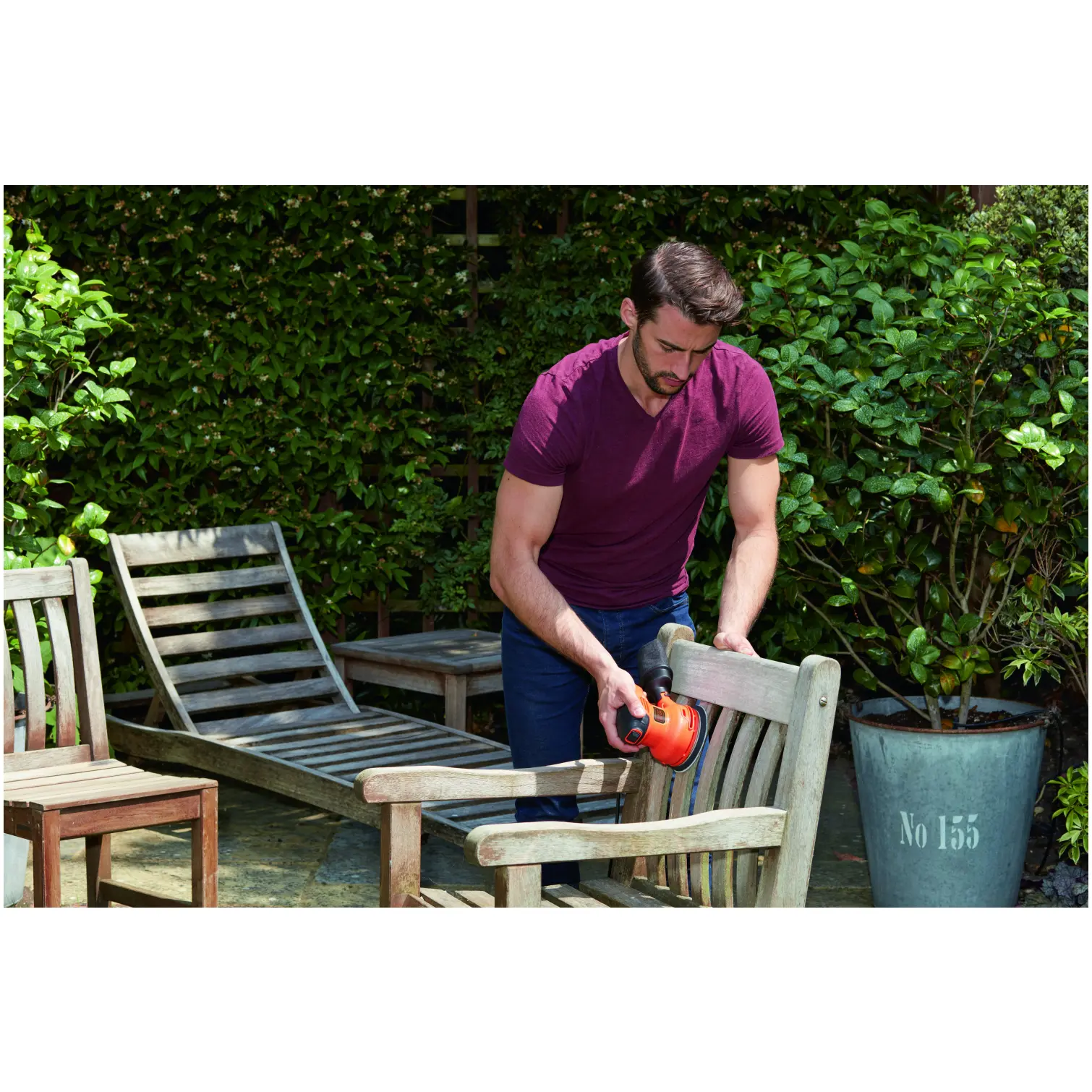 Black+Decker Random Orbit Sander 230w