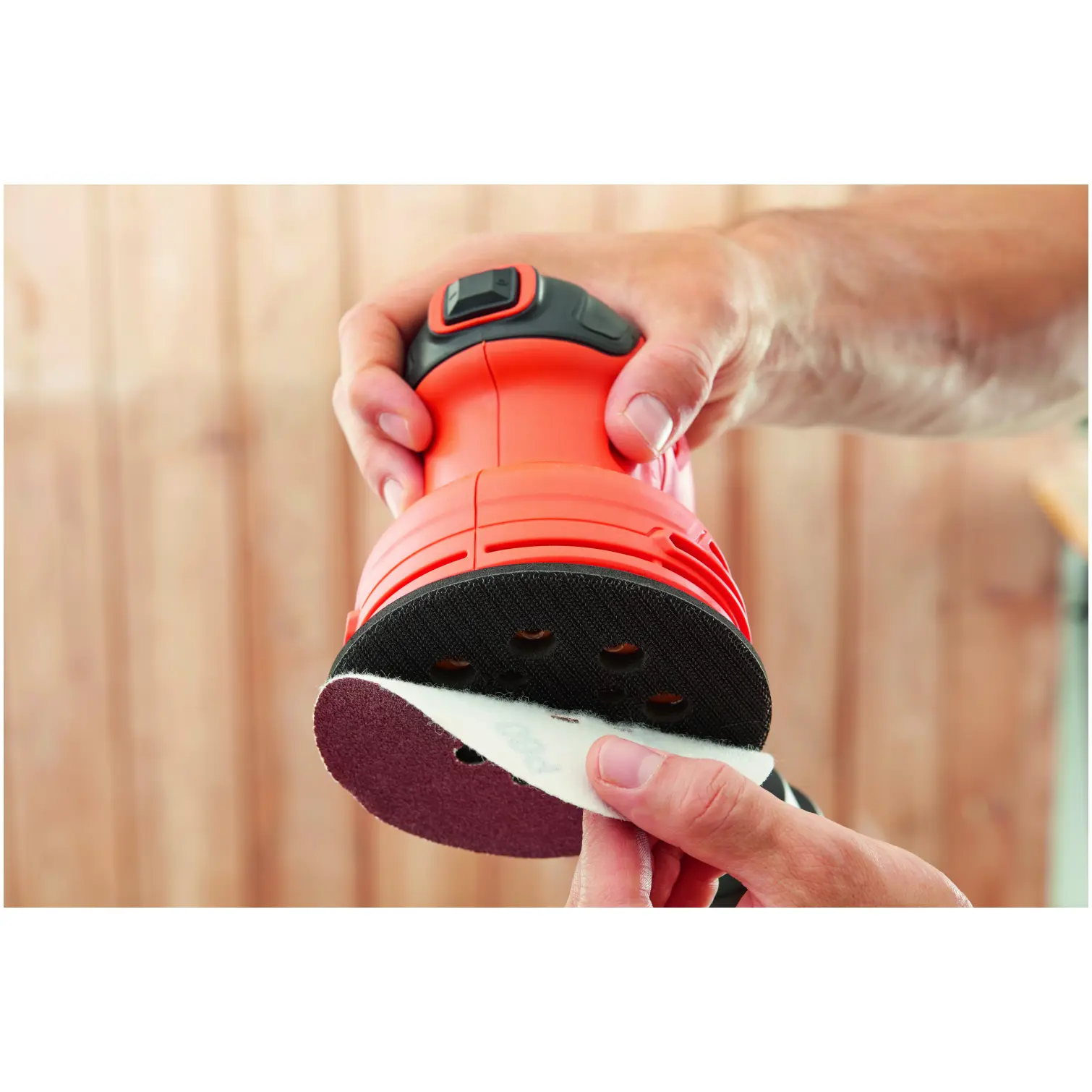 Black+Decker Random Orbit Sander 230w