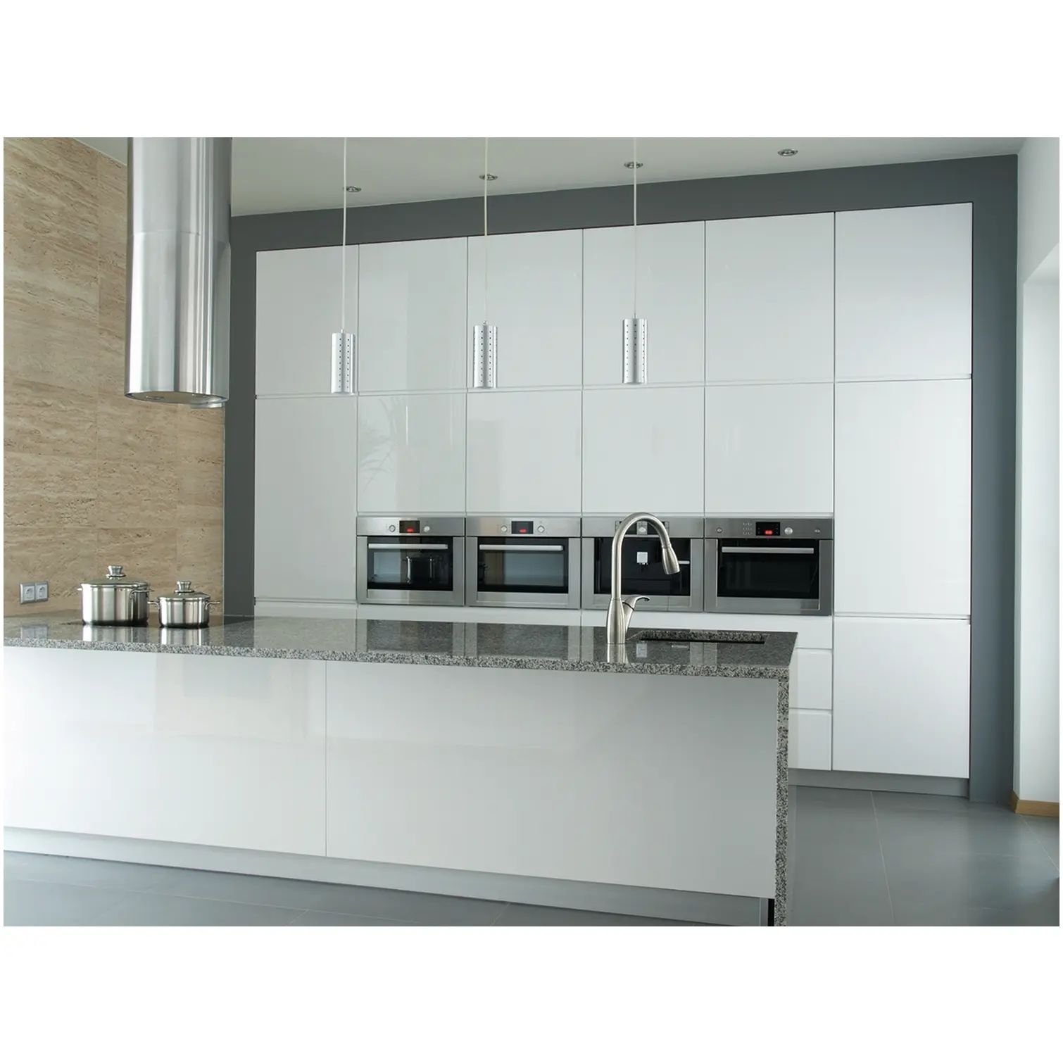 Fablon Self Adhesive White Glossy 2mx67.5cm