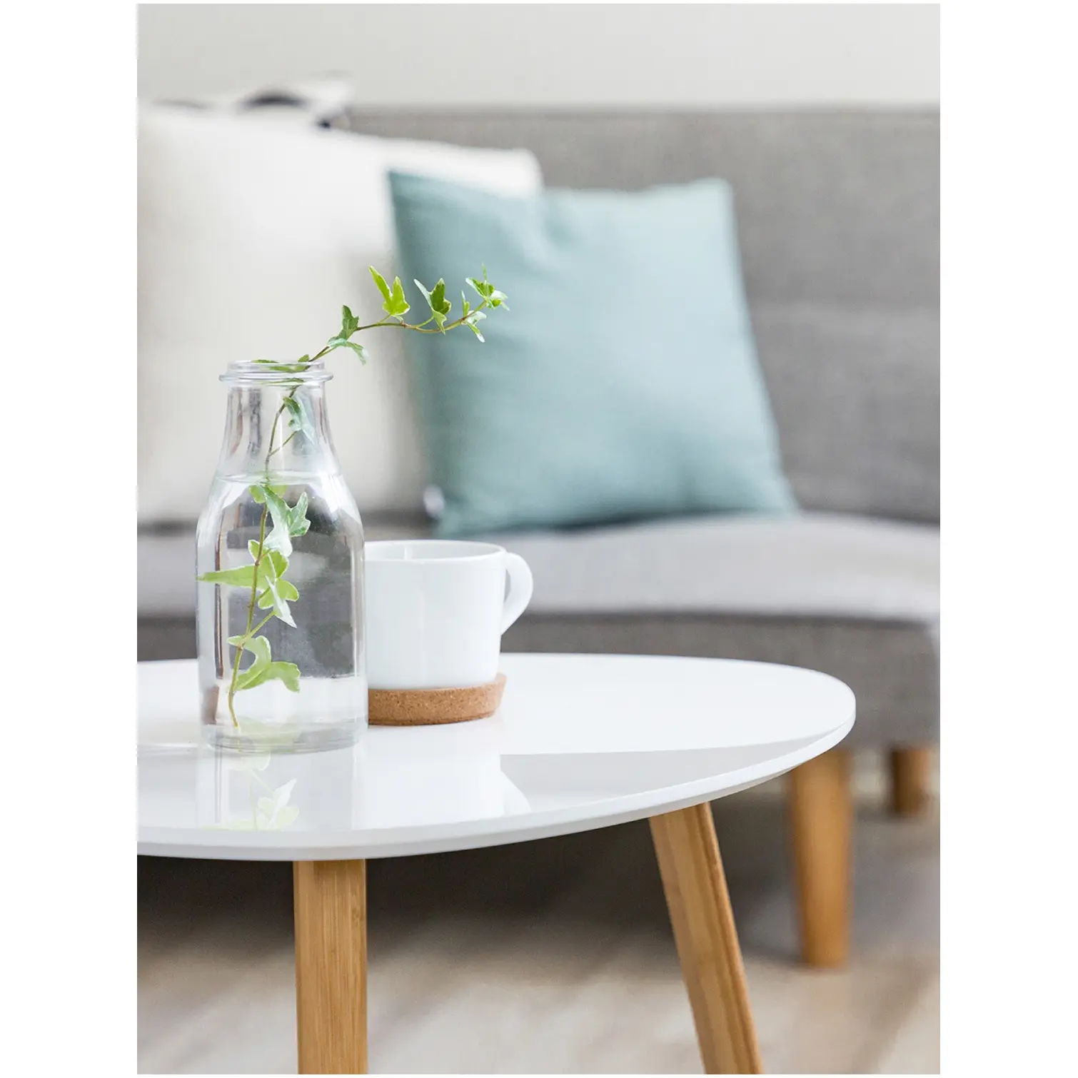 Fablon White Glossy Self Adhesive 2m x 45cm