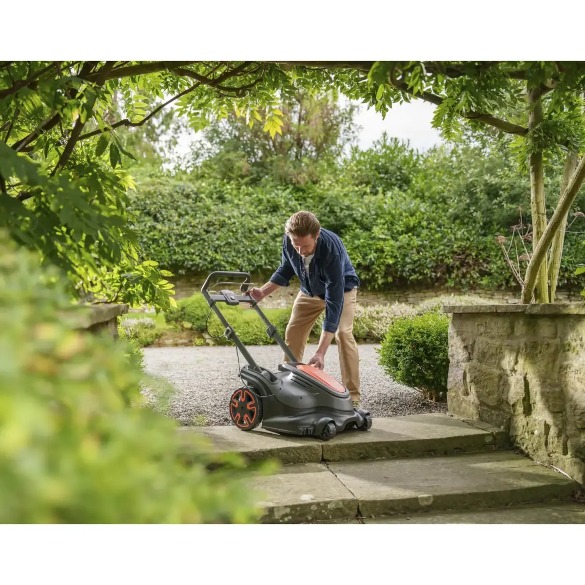 Flymo Ultra Mow Duo 460 Cordless Lawn Mower With Battery Kit