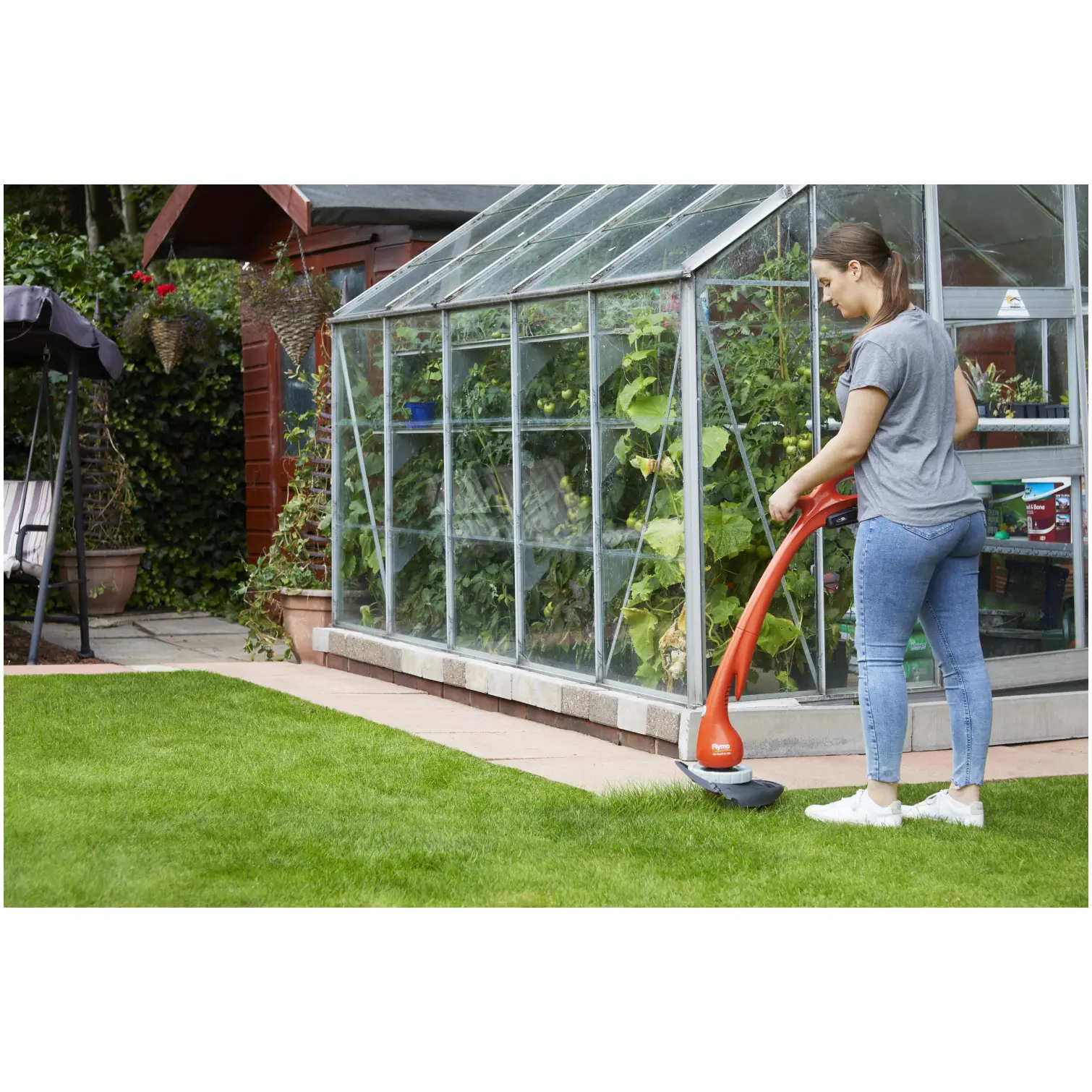 Flymo EasiTrim 250 Cordless Grass Trimmer Kit