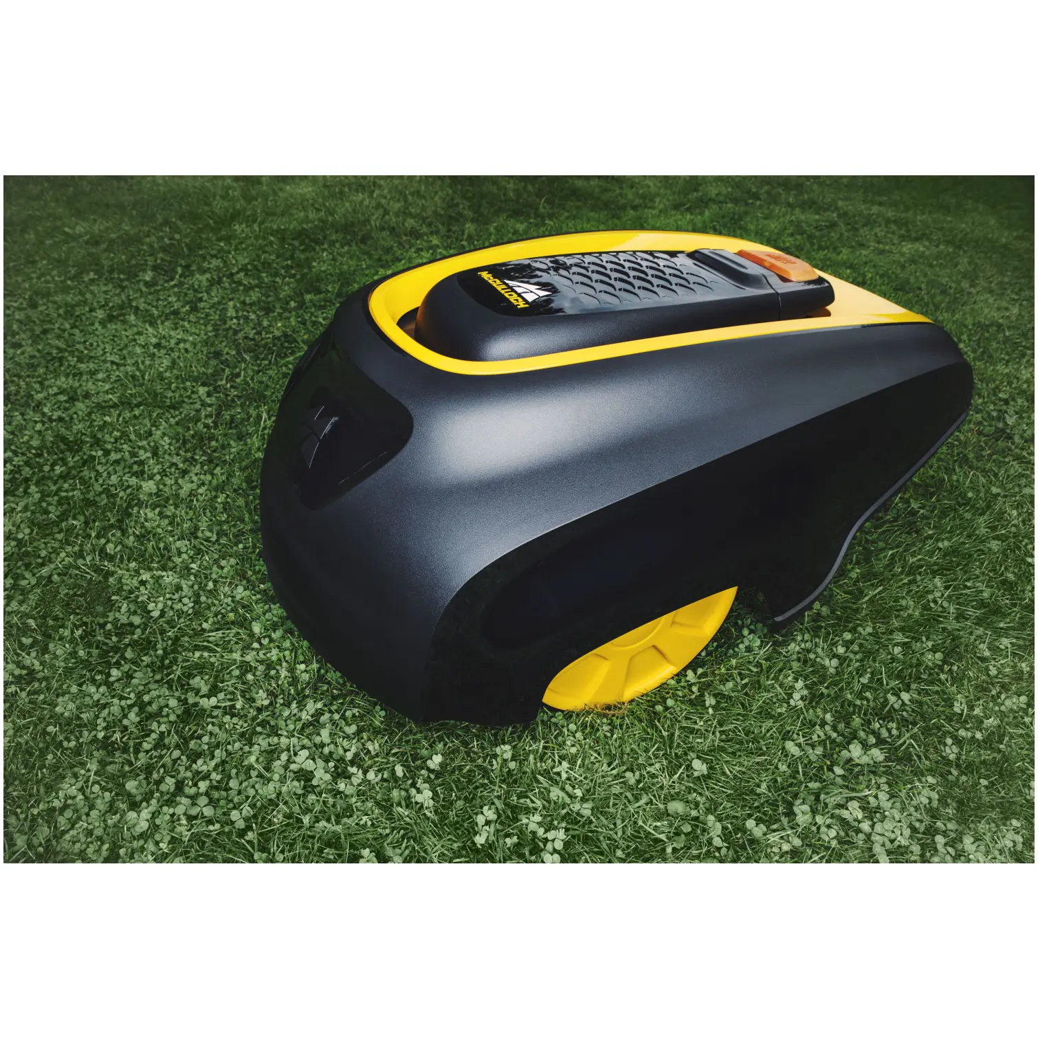 McCulloch ROB1000 Robotic Lawnmower