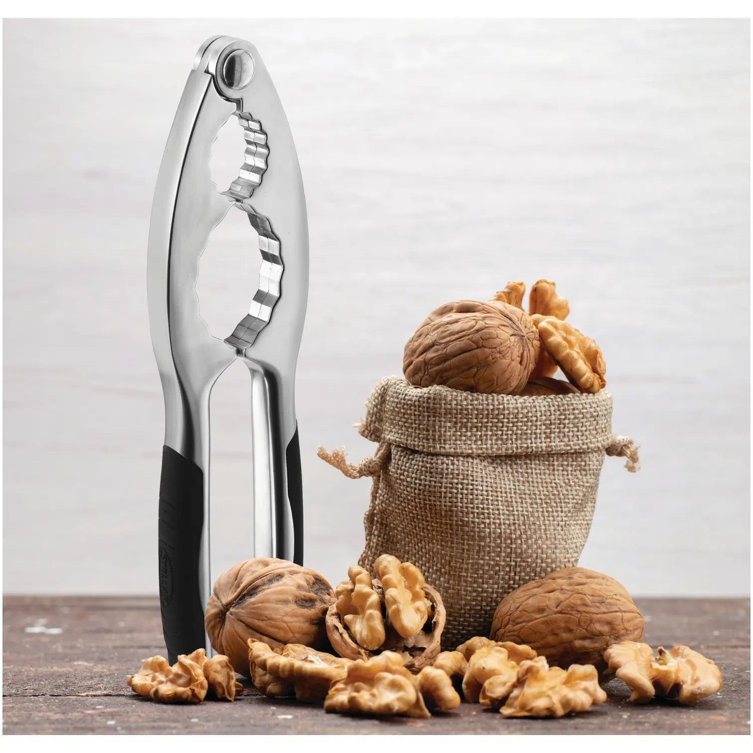 Stellar Soft Touch Nut Cracker