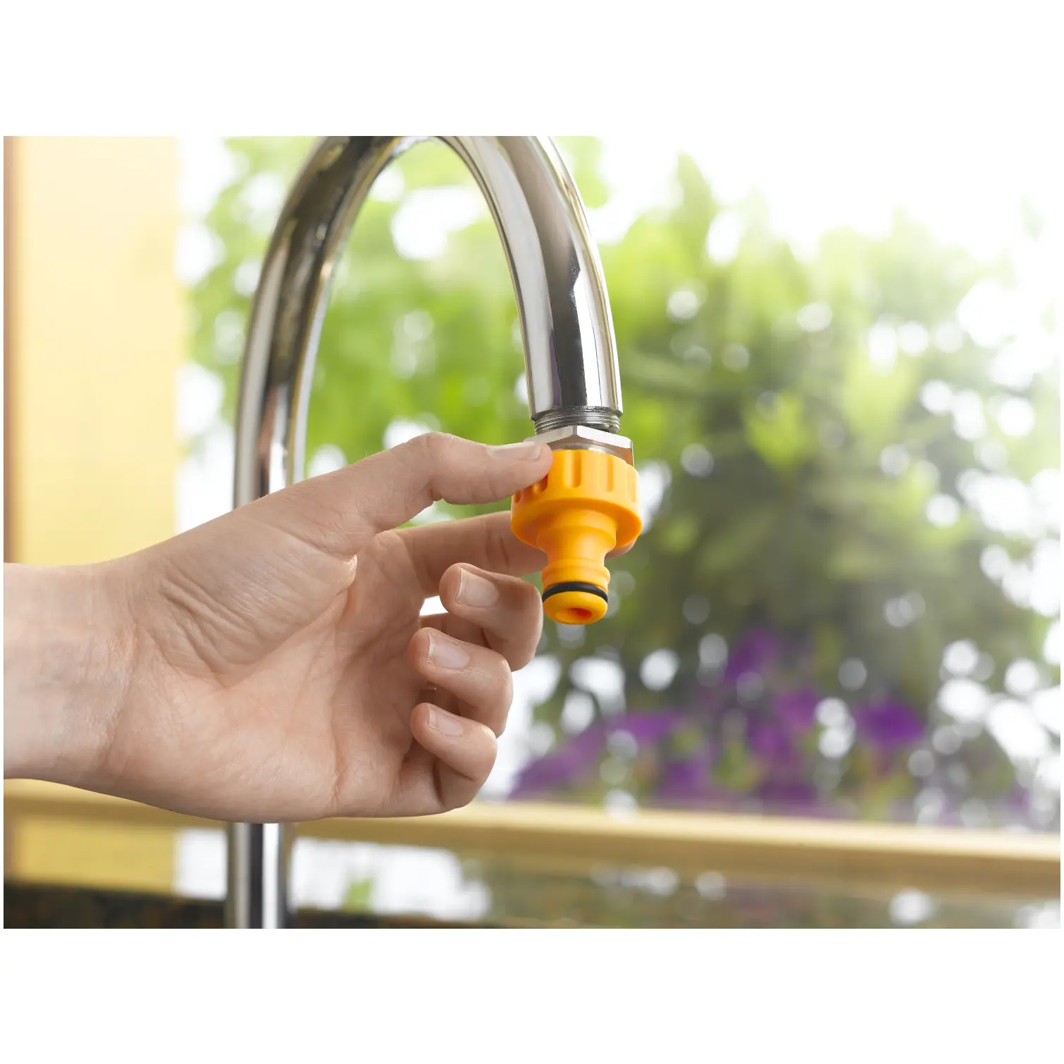 Hozelock Indoor Threaded Tap Connector Female 22mm