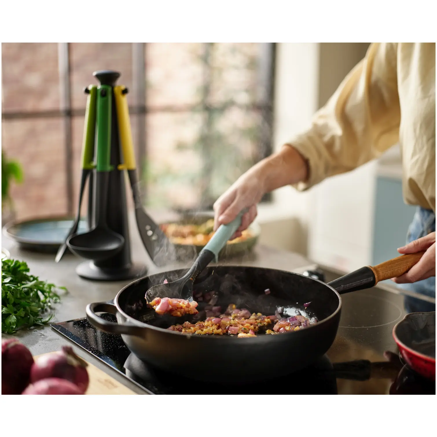 Joseph Joseph Duo 5-Piece Utensil Stand With Integrated Tool Rests