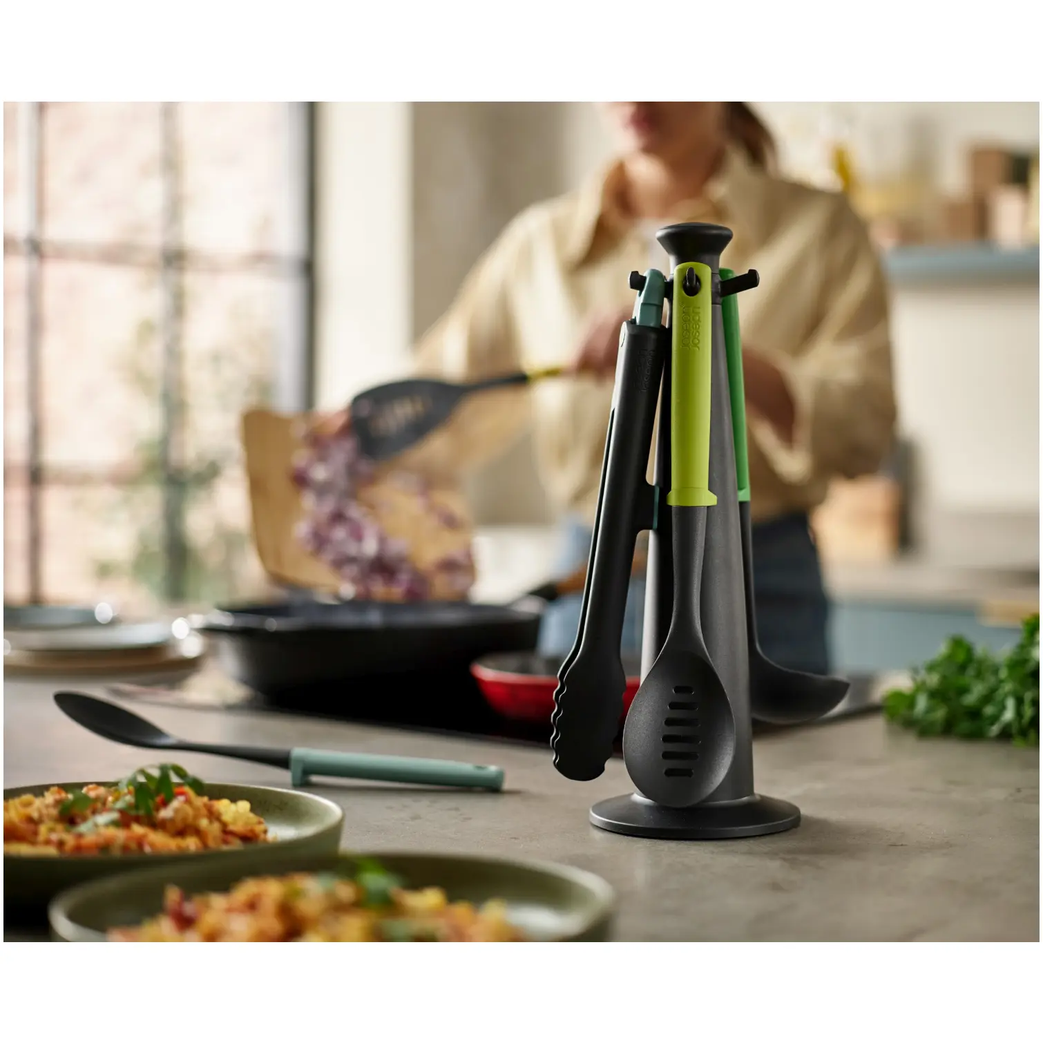 Joseph Joseph Duo 5-Piece Utensil Stand With Integrated Tool Rests