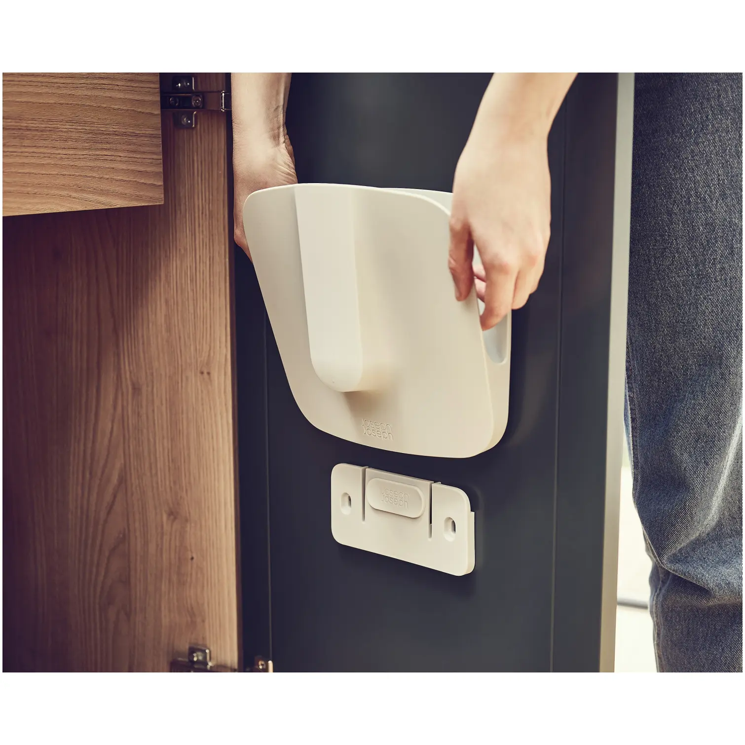 Joseph Joseph Cleanstore Dustpan & Brush