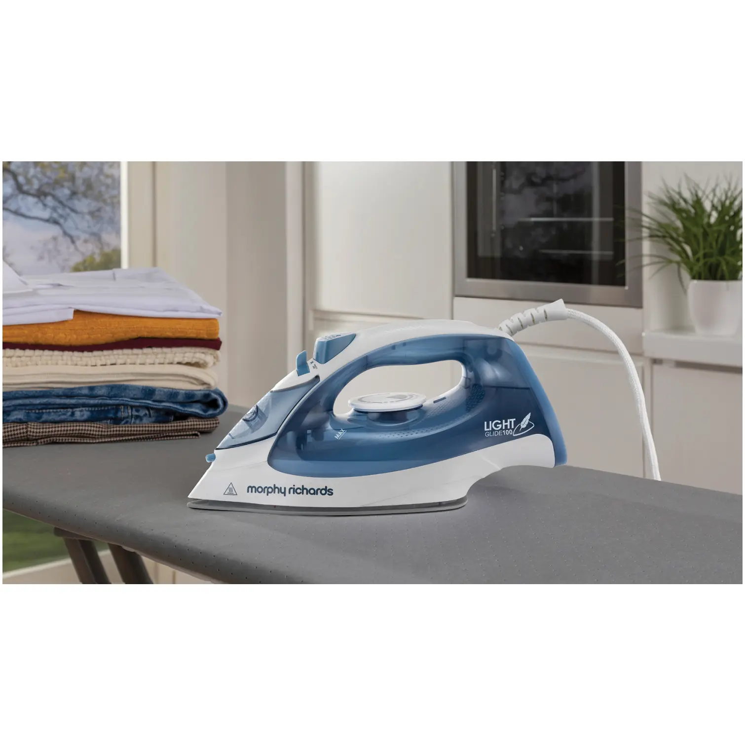 Morphy Richards 300401 Light Glide Iron 100