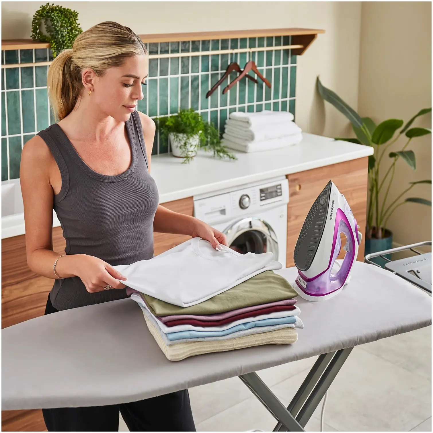 Morphy Richards 302000 Turbo Glide Iron 2800w