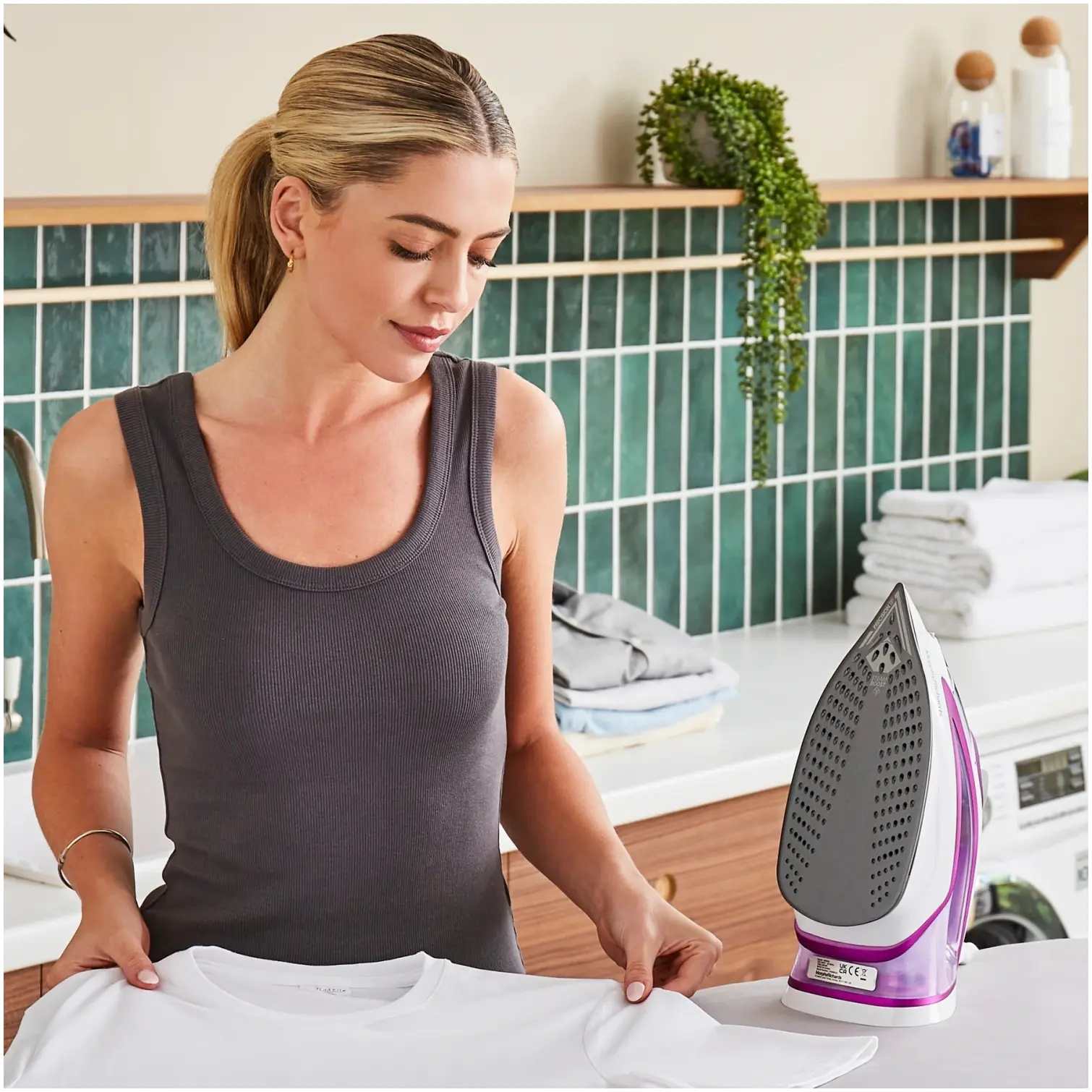 Morphy Richards 302000 Turbo Glide Iron 2800w