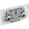13A Switched Socket With USB