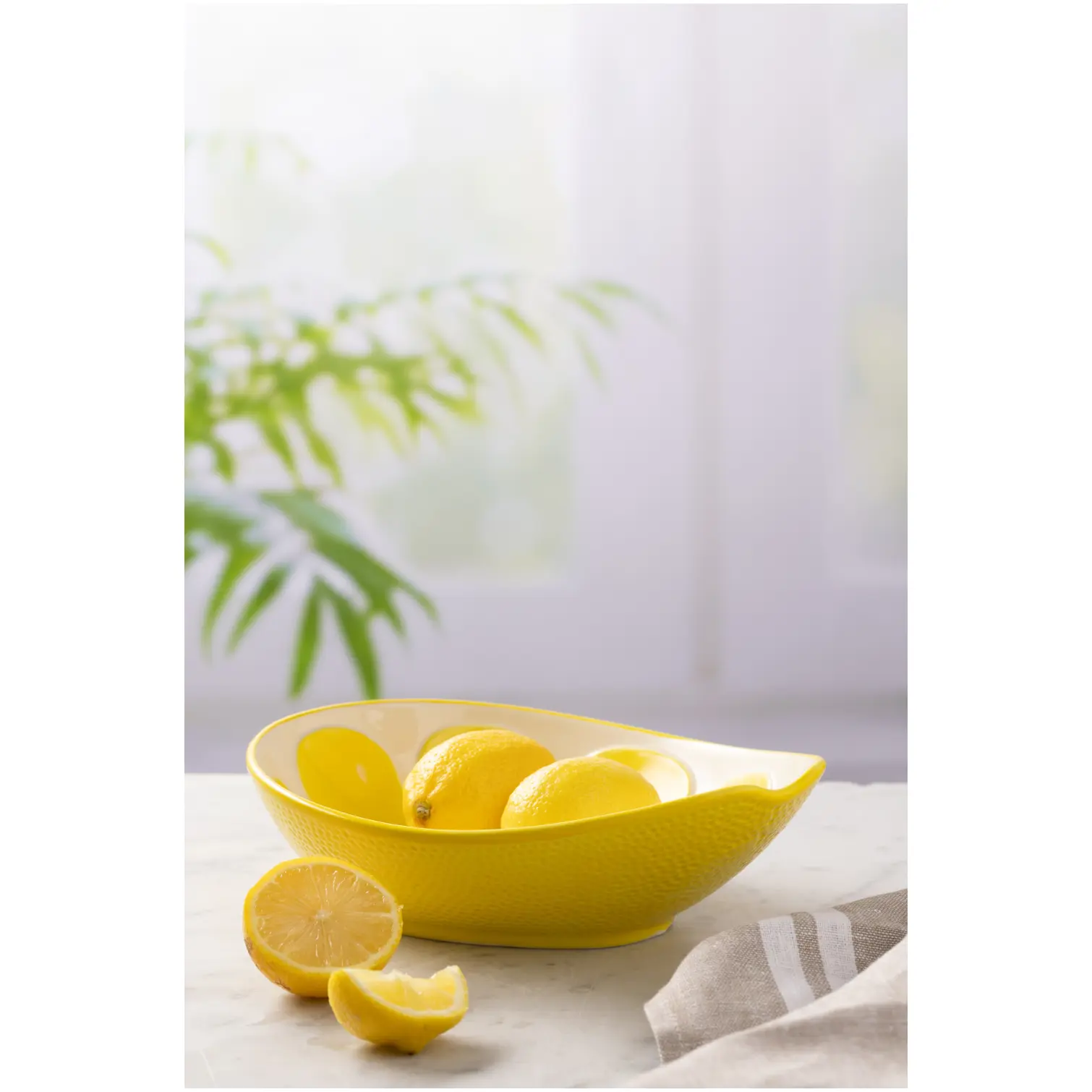 World Foods Lemon Serving Bowl 7x21.5x18cm