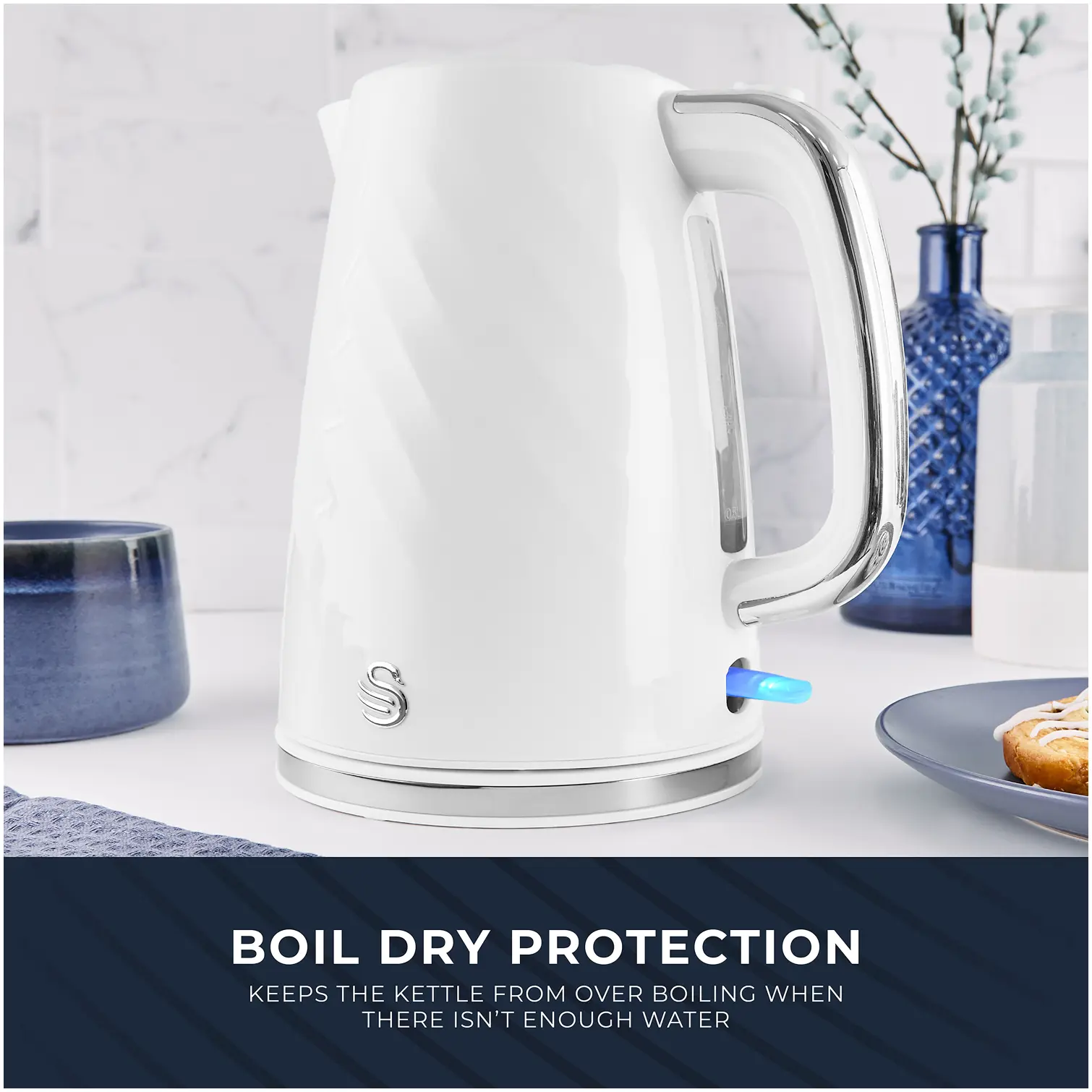 RKW2038_1 Swan Windsor Jug Kettle White