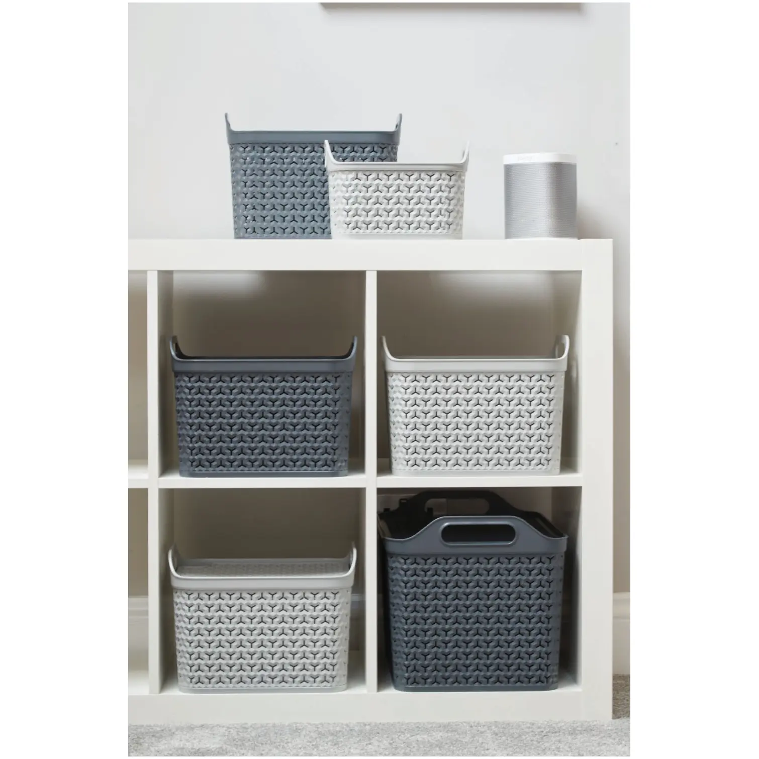 Strata Urban Store Basket & Lid Medium Cool Grey 14 Litres 23x23.5x30.5cm