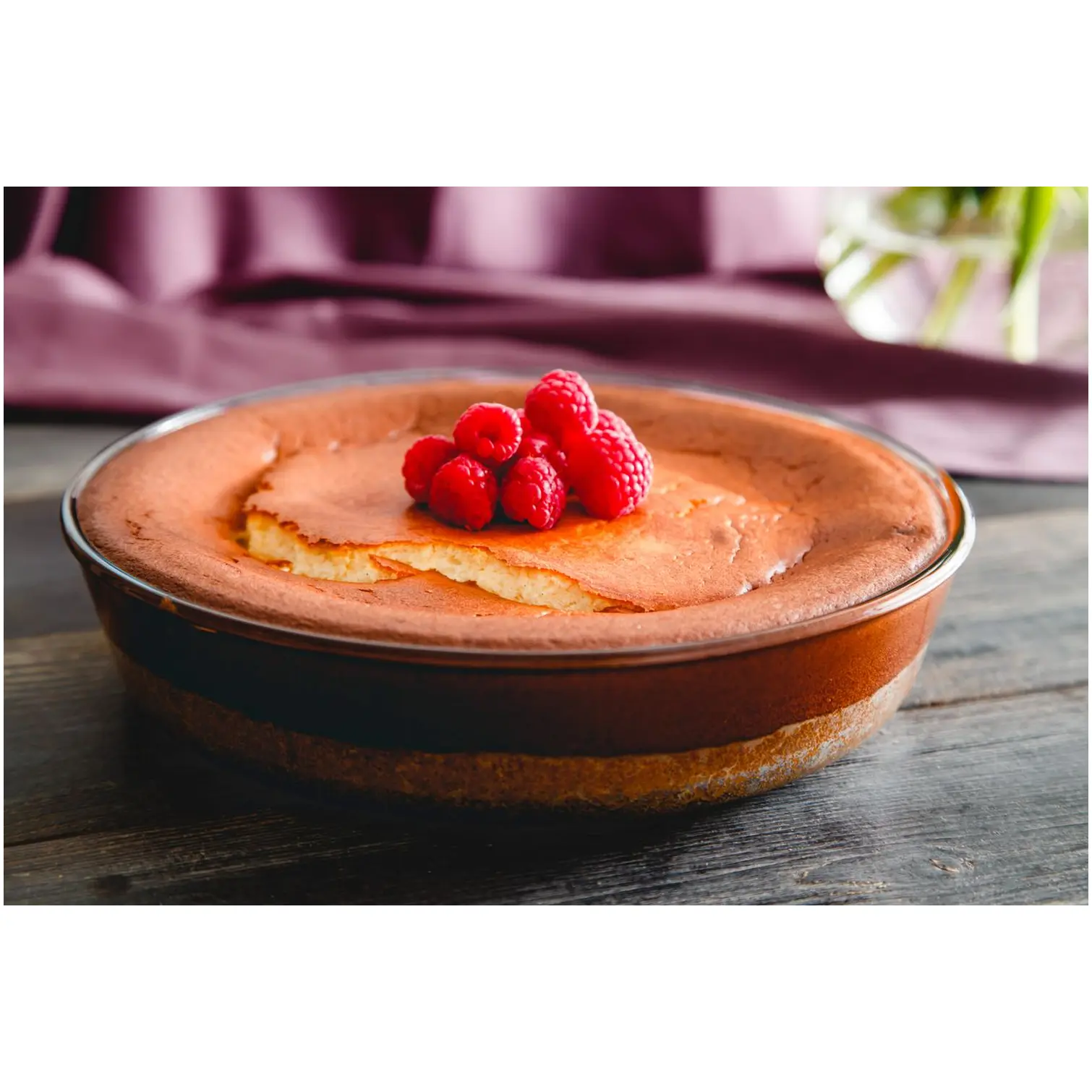 COR0215_6 Pyrex Bake & Enjoy Cake & Flan Dish Set 26 & 28cm