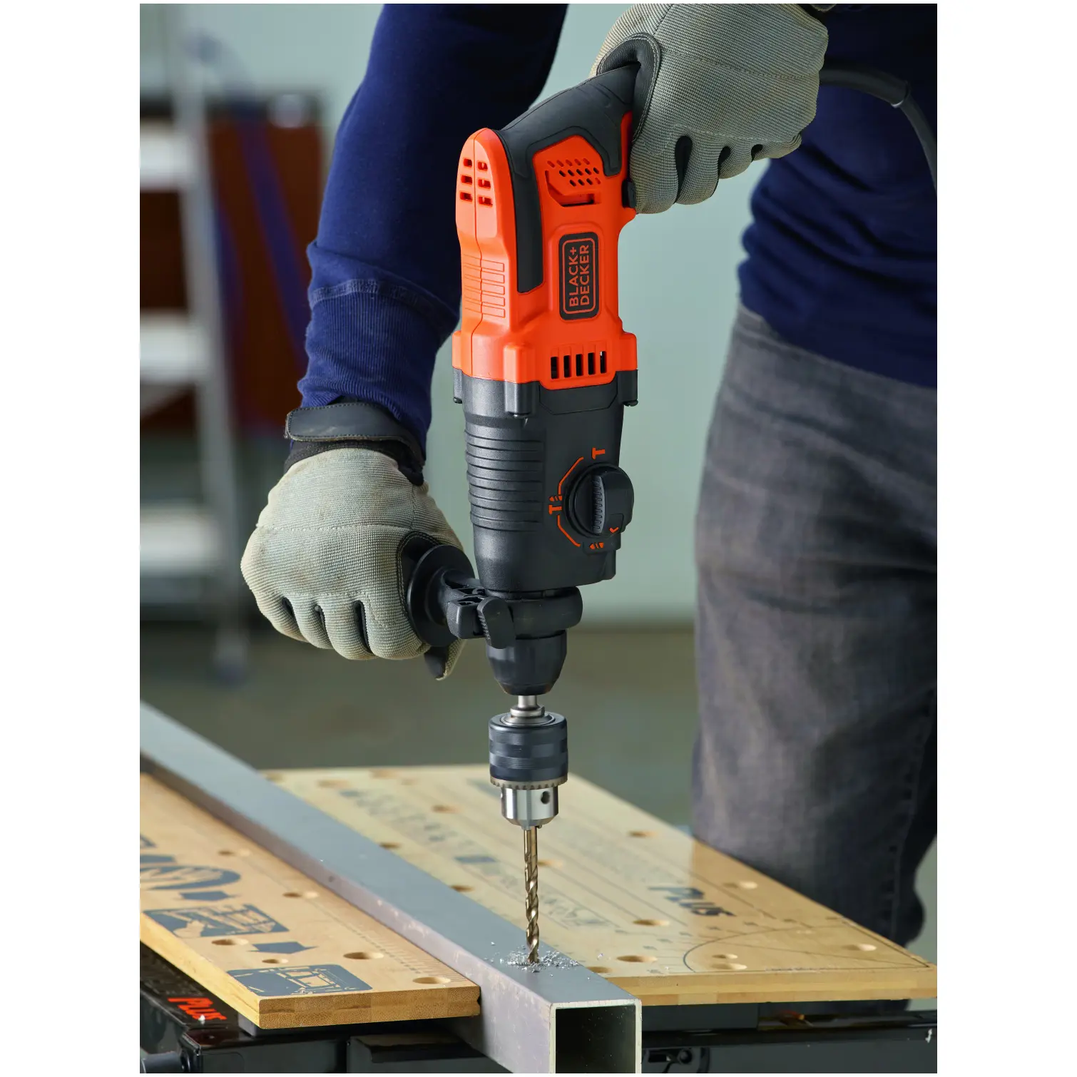 Black+Decker BEHS01 SDS-PLUS Electric Hammer Drill 650w