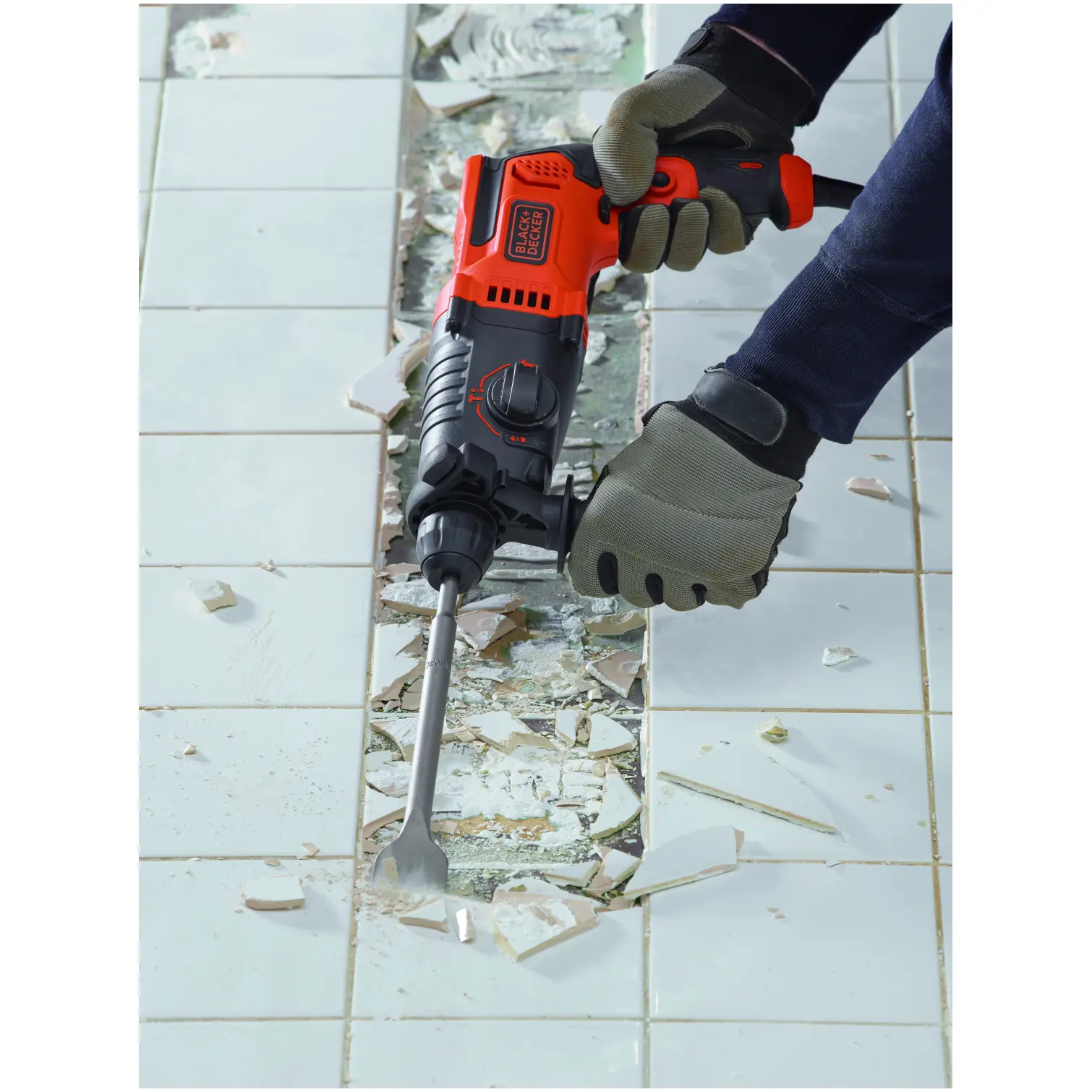 Black+Decker BEHS01 SDS-PLUS Electric Hammer Drill 650w