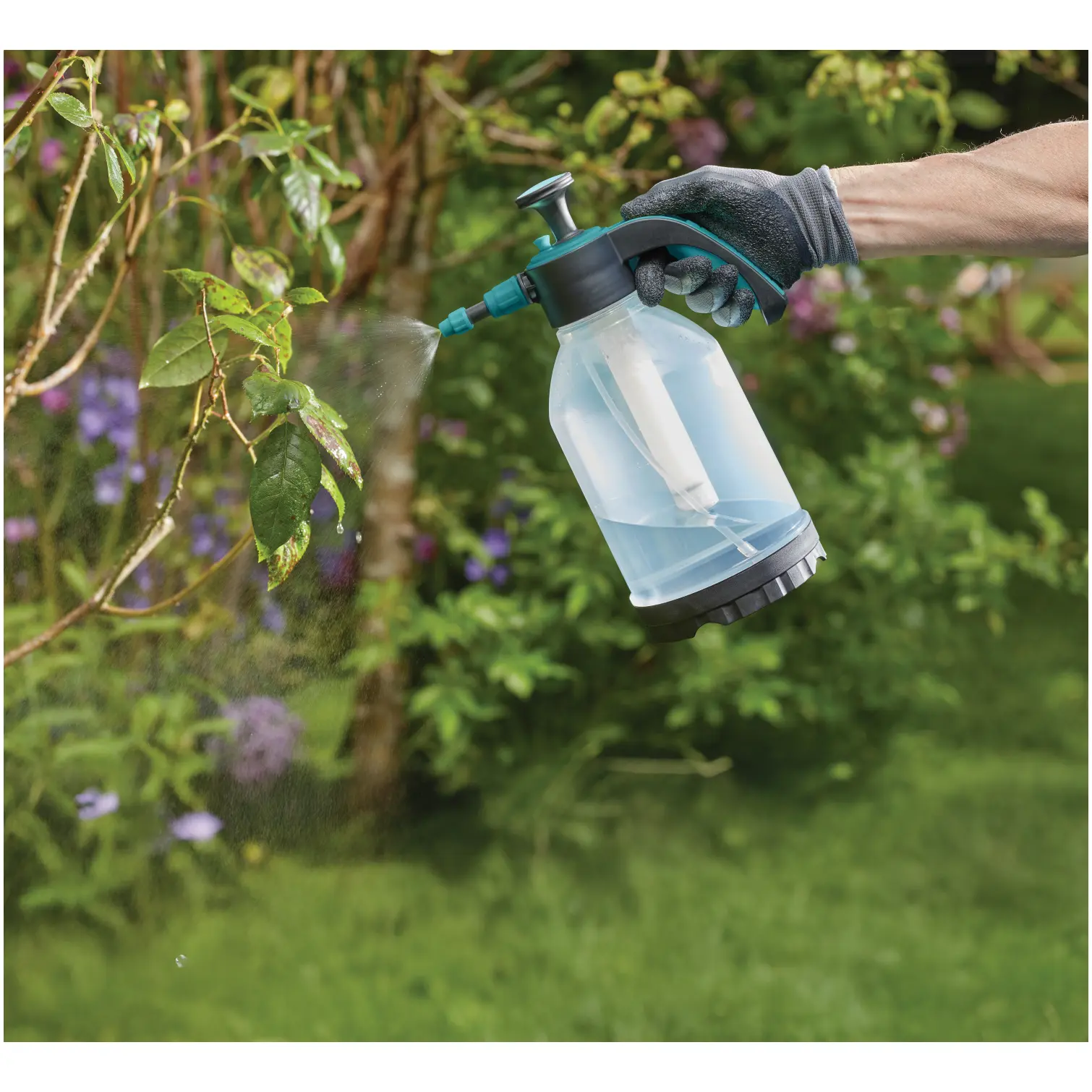 Smart Garden Pressure Sprayer 2 Litre