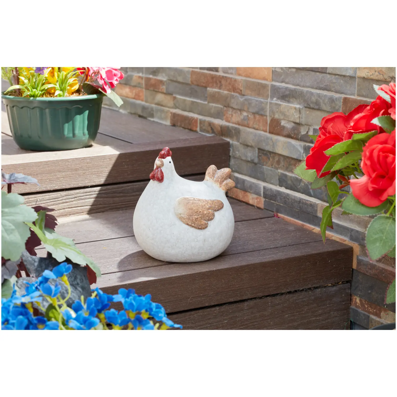 Smart Garden Lady Cluck