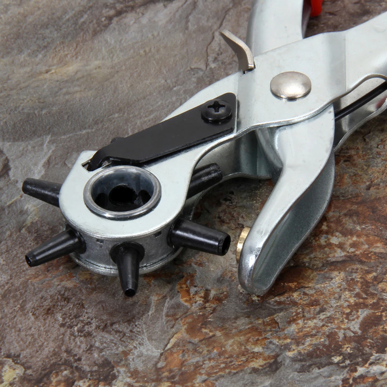 Dekton Revolving Leather Punch
