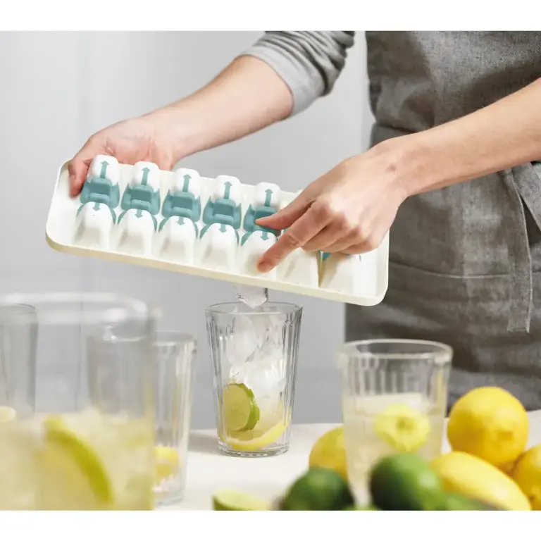 Ice Trays & Sundries