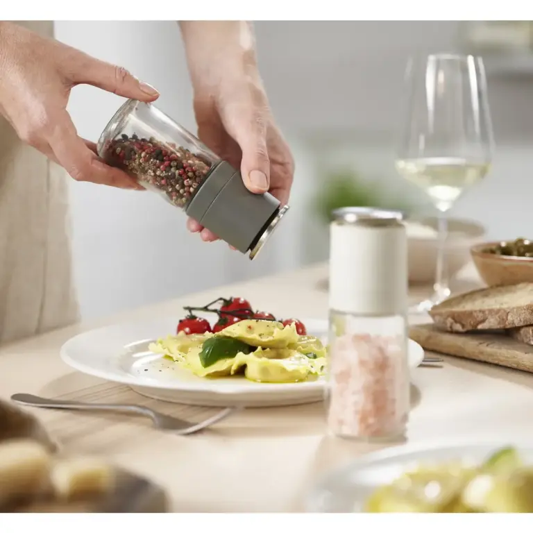 Salt, Pepper & Condiments