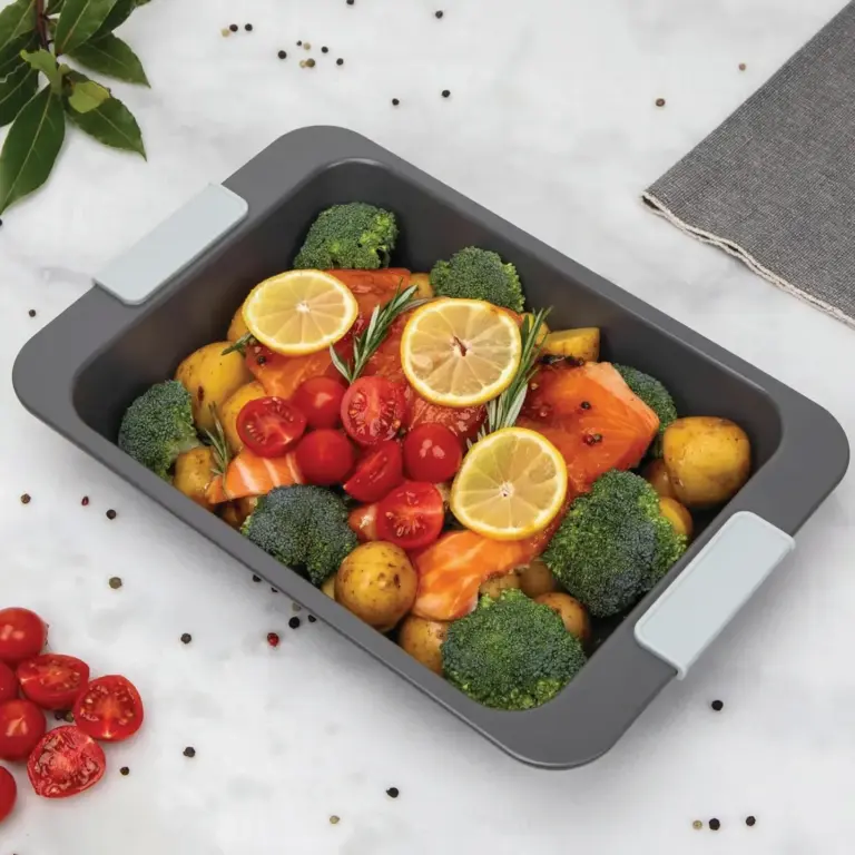 Tin Bakeware & Cooling Trays