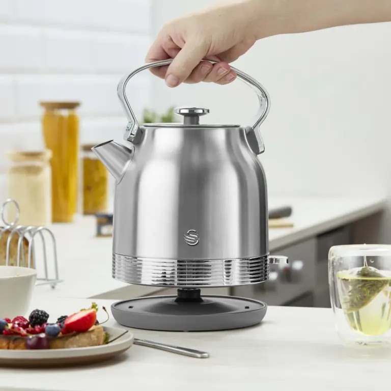 Tradtional Kettles Cordless